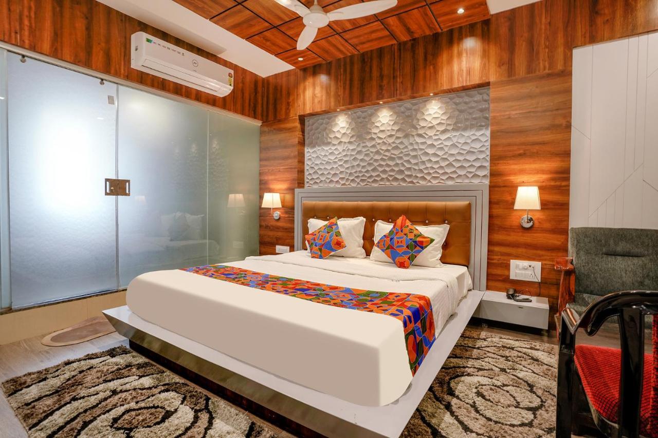 Fabhotel The Valentine - Udhna Road Surat Ngoại thất bức ảnh