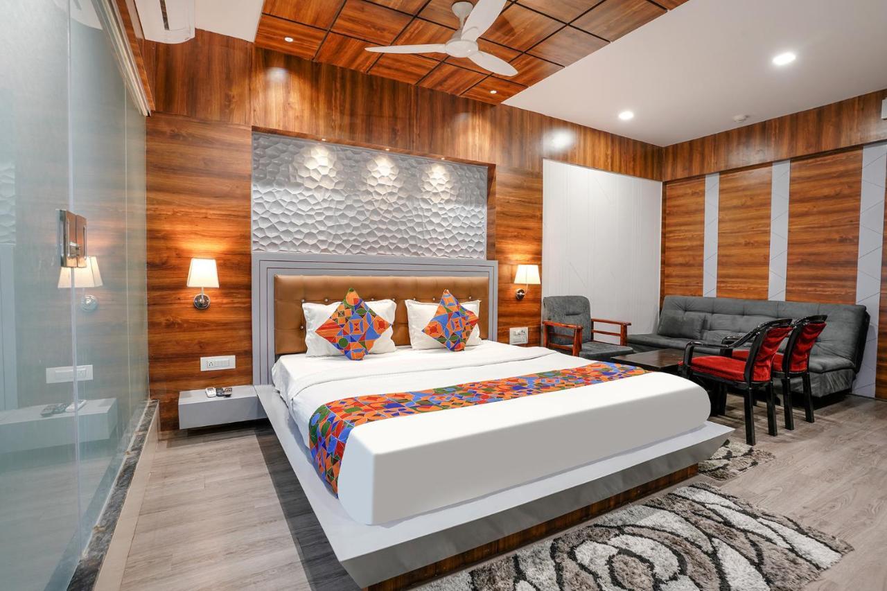 Fabhotel The Valentine - Udhna Road Surat Ngoại thất bức ảnh