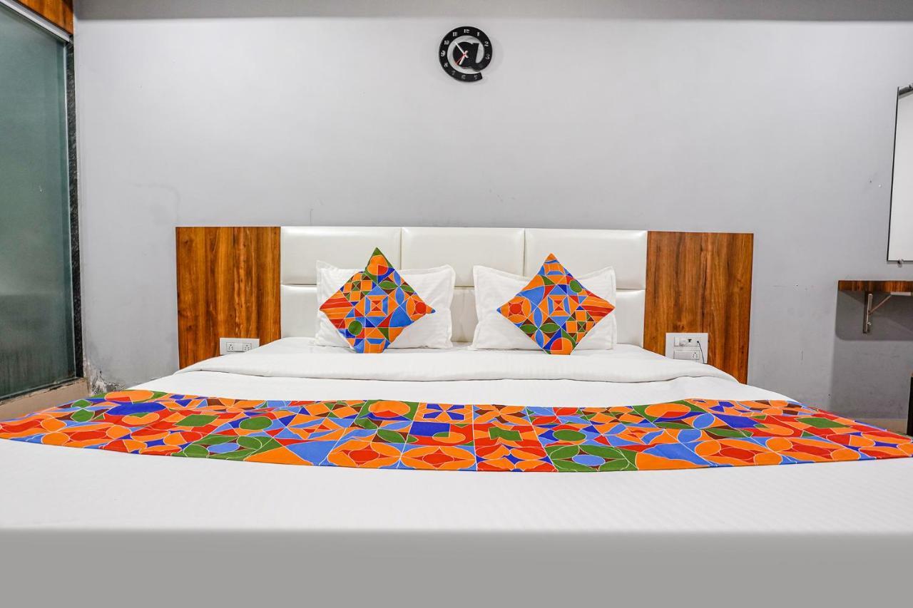 Fabhotel The Valentine - Udhna Road Surat Ngoại thất bức ảnh
