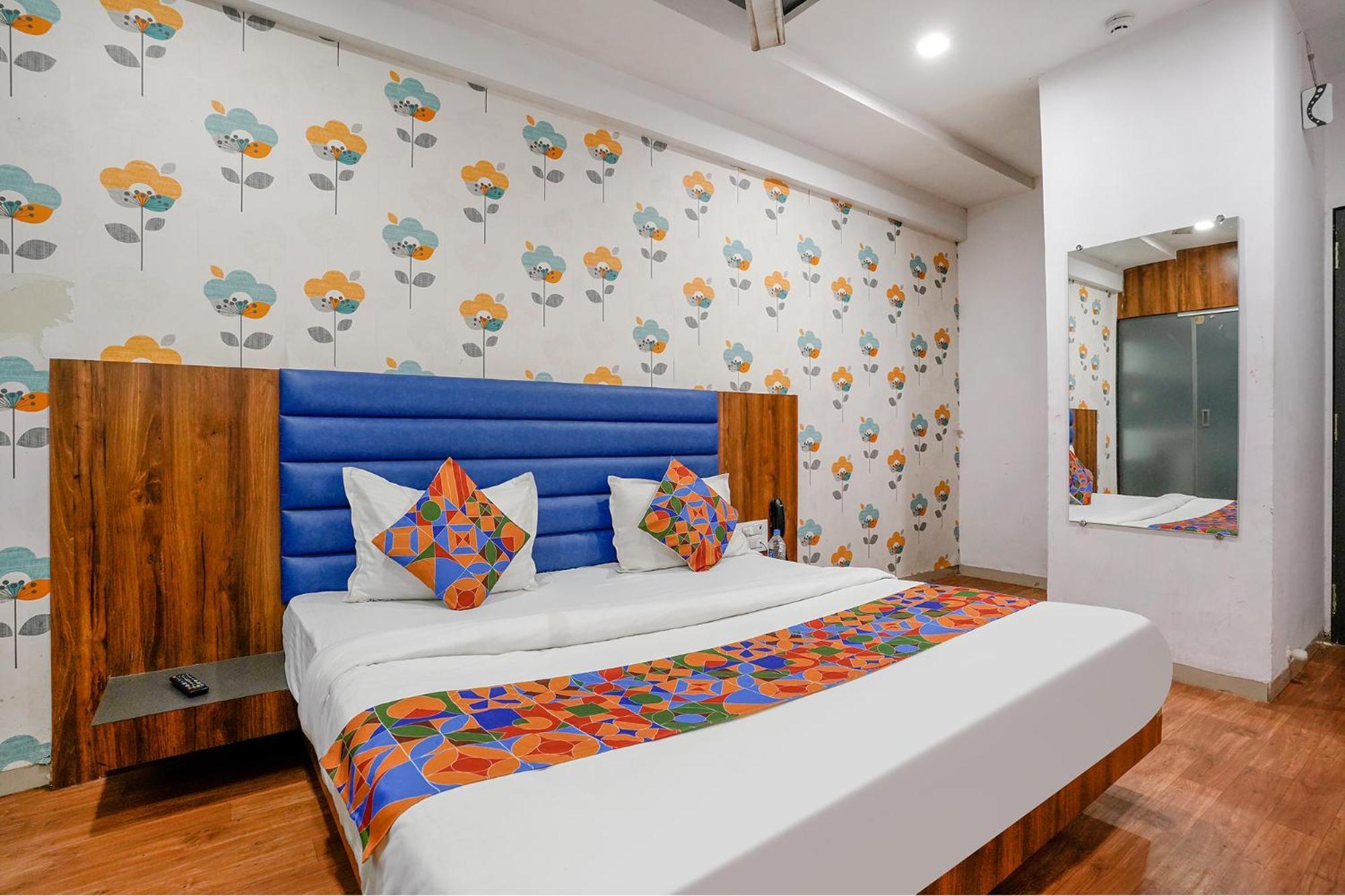 Fabhotel The Valentine - Udhna Road Surat Ngoại thất bức ảnh