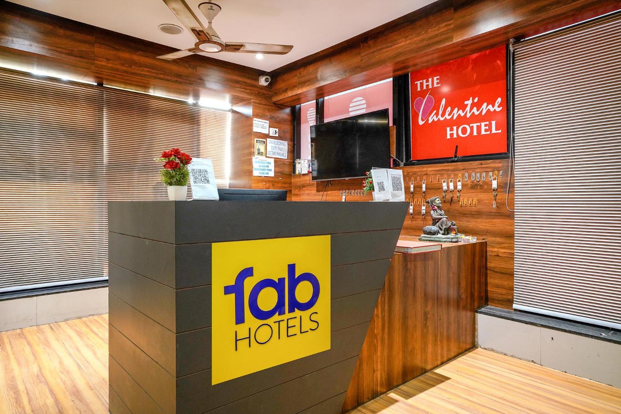 Fabhotel The Valentine - Udhna Road Surat Ngoại thất bức ảnh